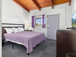 Fort Collins Inn - 4