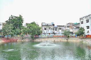 Singhasth homestay 2BHK apartment in HEART of city Jagatganj Benaras - 1