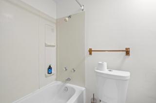 Calgary YYC Airport Basement Suite - 1