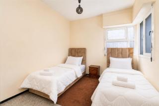 Spacious Apart in a Villa - 3 min to Beach - 3