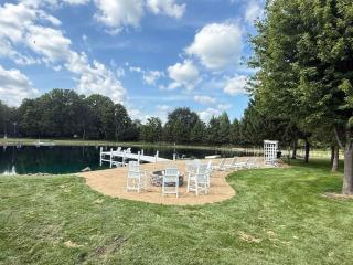 Luxury Farmhouse Sports Paradise - 9