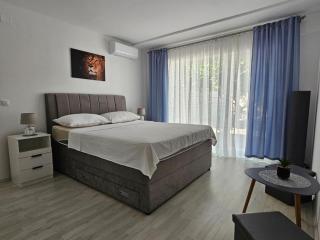 Holiday apartment in Tribunj with terrace, air conditioning, W-LAN 5034-1 - 1