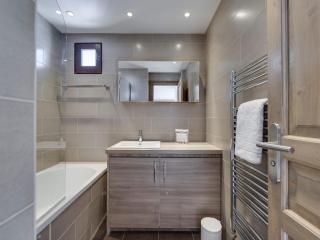 Appartement lumineux au Val Claret, proche pistes et commerces - FR-1-889-32 - 3