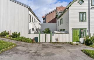 The heart of Tromsø, three floors and modern - 2
