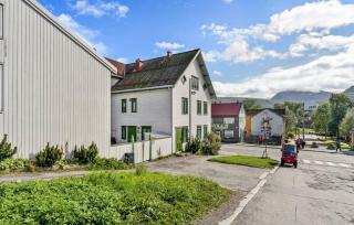 The heart of Tromsø, three floors and modern - 1