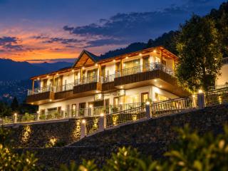 Navya Stays - Stay Above the Lake - 0