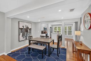 Central Convenient Home with Free Parking #DCottage - 5