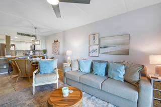 Cool Waves Oceanfront Retreat - St Augustine Beach 2 Pools 5 Hot Tubs! On the Beach - 3