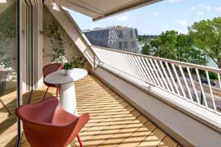 Historic Center Apartment - Near Castle & River - 6