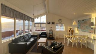 Hvalfjarðarsveit Cottage with lake and fjord views - 1