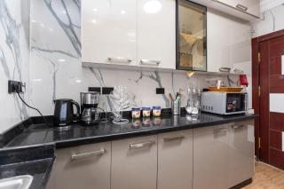 Luxurious 3BR, CAIRO, compound, Nice view - 8