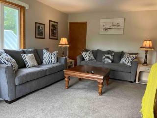 Bass Creek's Cozy Outback Country Retreat - 0
