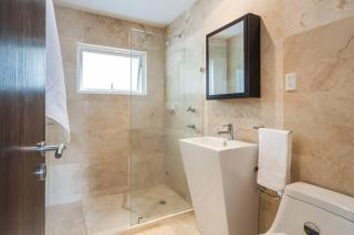 Condesa Residence Campeche 8 Urban Elegance 2BR 1BA Apartment with Large Living Areas - 4