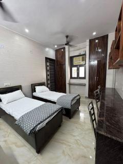 Flexibay Girls Hostel Campus Stays - 6