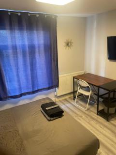 Ensuite Woolwich Roomz - 6