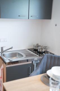 MaMa-Apartments - Haus Martina im Herzen der Rhön - 3 einzelbuchbare moderne Wohnungen für 2-8 Personen, Terrasse, Balkon, Garten, Ski und E-Bike Keller, Lounge, freies Wlan, familienfreundlich - 6