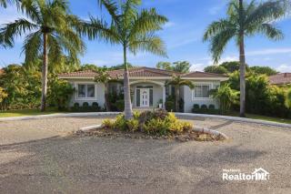 Stunning 6BR Villa with private pool - 6