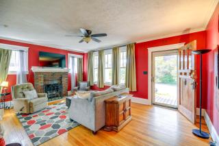 Walk to State St! Bristol Craftsman w/ Backyard - 5