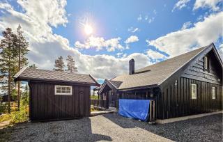 4 Bedroom Stunning Home In Flå - 2