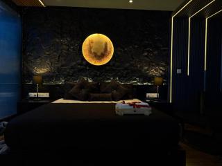 Lunar Luxe Suite in Element one - 1