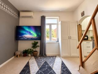 Satori Lodge top location city center next to Serdika Metrostation - 9