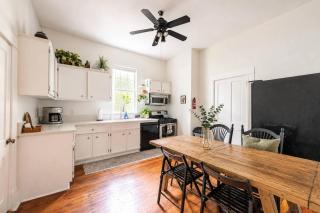 East Austin Gem, Cowboy Pool, Yard Games, Golf Put - 7