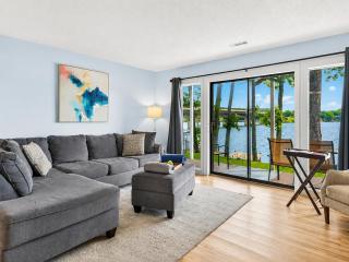 Lake Hamilton 2BR/2BA - Balcony & Lake Access - 9