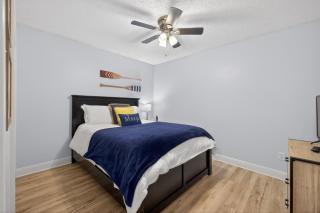 Lake Hamilton 2BR/2BA - Balcony & Lake Access - 6