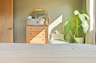 Sauna Retreat, 2 King Suites - 4
