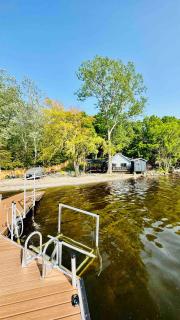 Private Beach Waterfront Cottage - 9