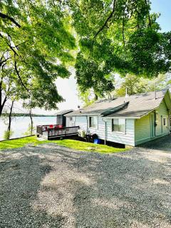 Private Beach Waterfront Cottage - 7