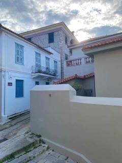Nafpliou Chora, 1840 Seafront Mansion, Old Town - 4