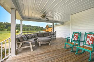 Wooded Escape w/ Pond & Grill in Pleasant City! - 9