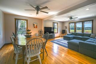 Wooded Escape w/ Pond & Grill in Pleasant City! - 7