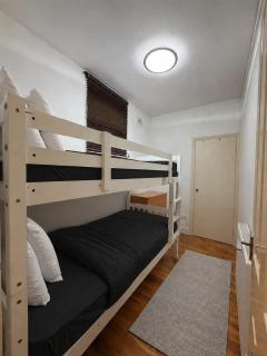 Stockwell Apartments - 9