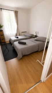 Gîte rénové 6 chambres près de Paris - 1
