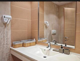 Rin White Hotel - 7