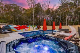 The Poconest - Luxurious Mountain Mansion - 3