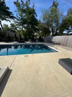 Modern Pool Home 5 bedroom - 9