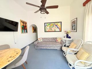 Apartamento de 2Alcobas con Jacuzzi Privado en Edificio Dominique - 0