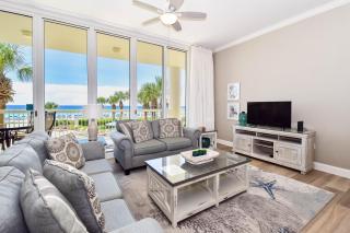 Silver Beach Towers W202 - 0