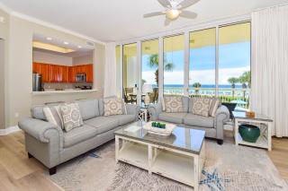 Silver Beach Towers W202 - 4