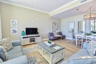 Silver Beach Towers W202 - 2