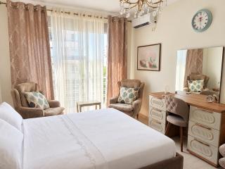 Central Tirana 1BR, 3 Min to Skanderbeg Square - 0