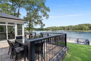 Waterfront Home w Private Beach & Firepit - 5