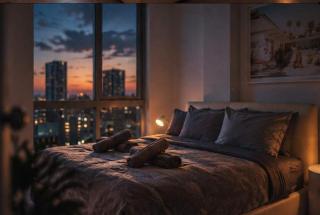 17th floor skyline retreat in Downtown Miami rooftop pool coworking lounge and self check-in - 0