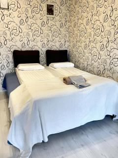 Charming studio in Helsinki 42 m² with pool view - 6