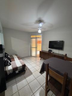 Apartamento 200 metros da praia - 9