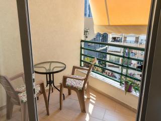Central Tirana Studio, 3 Min to Skanderbeg - 1