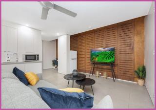 The Courtyard Retreat | Private, Pet Friendly - 9